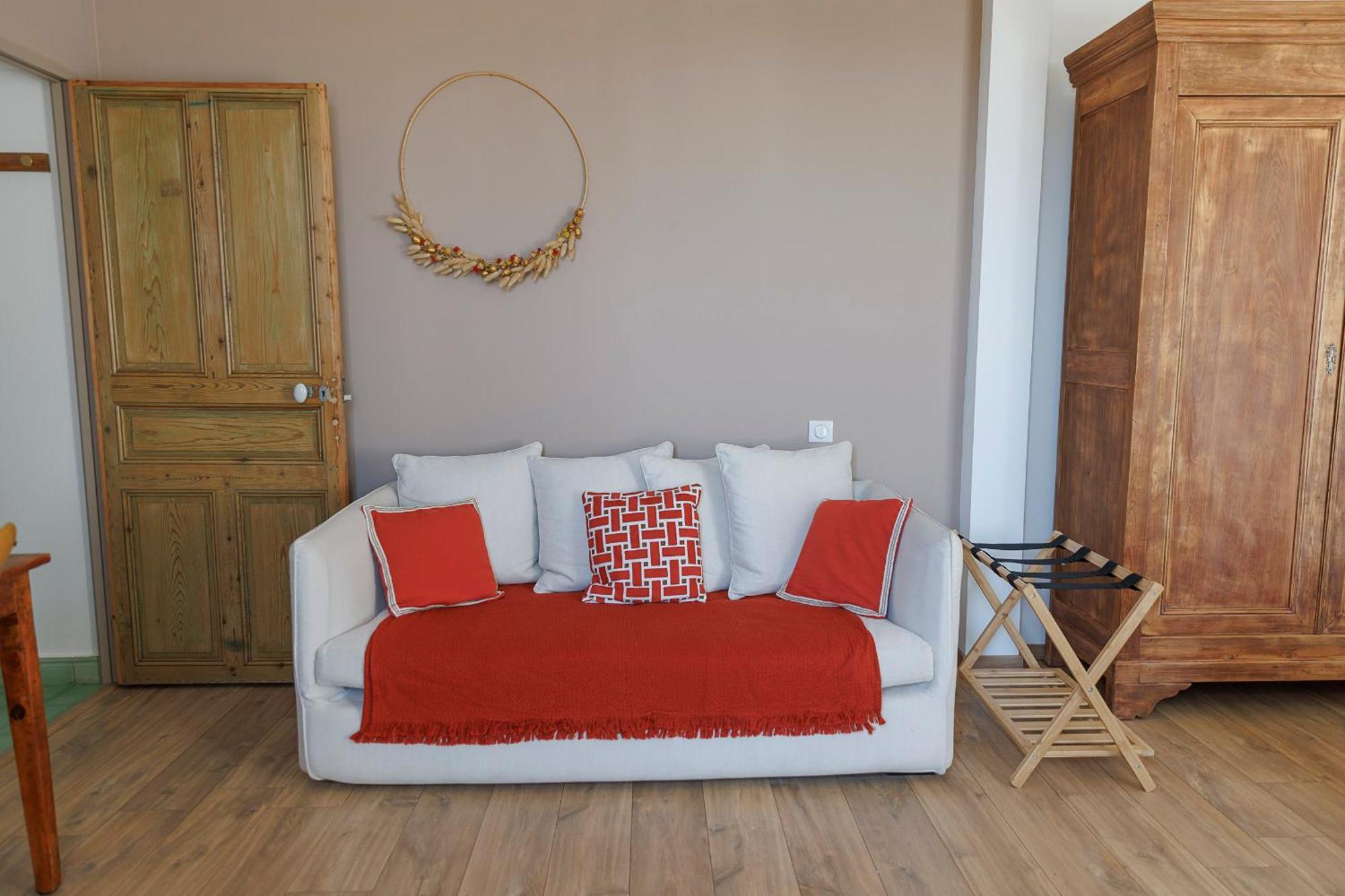 Chambres D'Hotes L'Oreliane En Provence Only Adult Chateauneuf-de-Gadagne Exterior photo