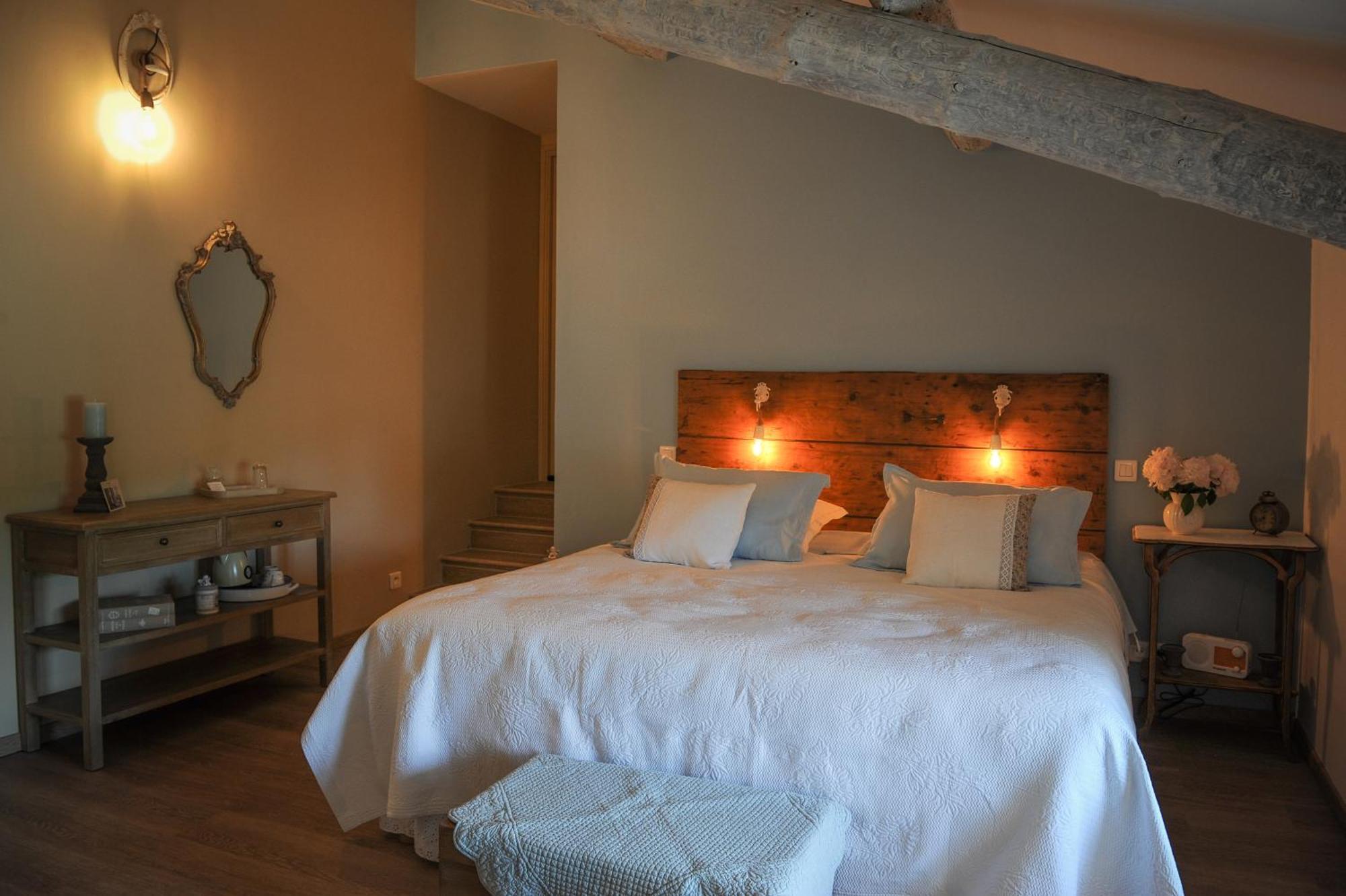 Chambres D'Hotes L'Oreliane En Provence Only Adult Chateauneuf-de-Gadagne Exterior photo